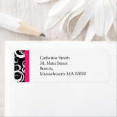 Étiquette de adresse Hot rose et noir Damask (En situation)