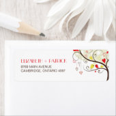 Étiquette de adresse Mariage Lovebirds rouge et ja (En situation)