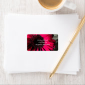 Étiquette de adresse rose Gerber Daisy (En situation)