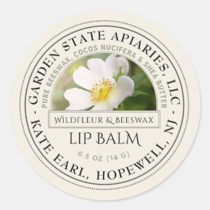 Étiquette de baume à lèvres avec fleur Rose sauvag