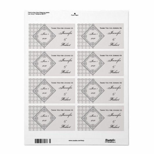 Étiquette de bouteille d'eau gris perlé Monogramme (Feuille entière)