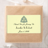 Étiquette de bouteille d'eau turquoise Celtic Knot (En situation)