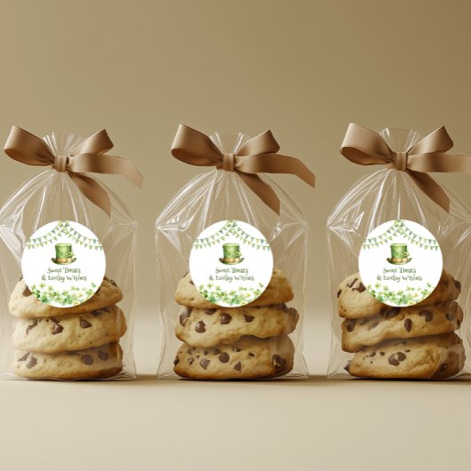 Étiquette de cadeau de trèfle vert pour la fête de