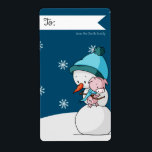 Étiquette De et vers Snowman et Pig Noël personnalisé<br><div class="desc">Très mignon pour et de étiquette avec une illustration d'un bonhomme de neige et d'un cochon se serrant les uns contre les autres. Personnalisez-le avec votre propre nom de famille ou d'entreprise. Idéal pour les cadeaux de famille et les petites entreprises. Illustré et dessiné par Patricia Alvarez.</div>