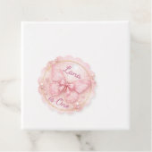 Étiquette de faveur d'anniversaire Papillon Rose 1 (En situation)