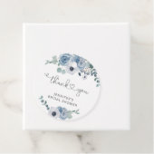 Étiquette de faveur de douche de mariage bleu pous (En situation)