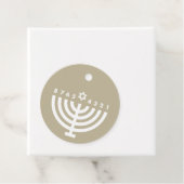 Étiquette de faveur de Menorah de Hanukkah moderne (En situation)