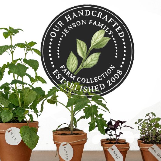 Étiquette de ferme familial avec Feuilles d'herbes