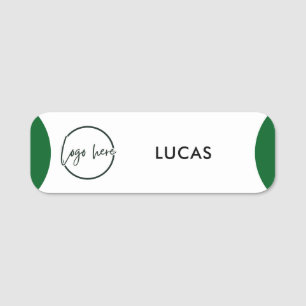 Étiquette de nom de personnel de base de logo d'en