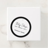 Étiquette de produit élégante blanche et noire (En situation)