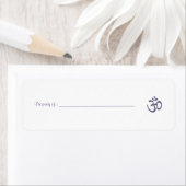 Étiquette de propriété Symbole Om violet (En situation)