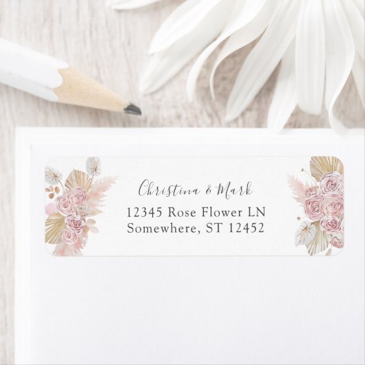 Étiquette de retour Floral Boho rose (En situation)