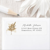 Étiquette de retour Pampas Gris & Gold Boho (En situation)