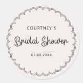 Étiquette de shower de mariage à bordure festonnée (Devant)