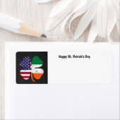 Étiquette de trèfle irlandais et américain (En situation)