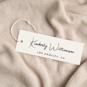 Étiquette de vêtements en crème avec code QR en éc