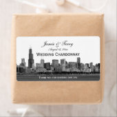 Étiquette de vin H Etched Skyline de Chicago (En situation)