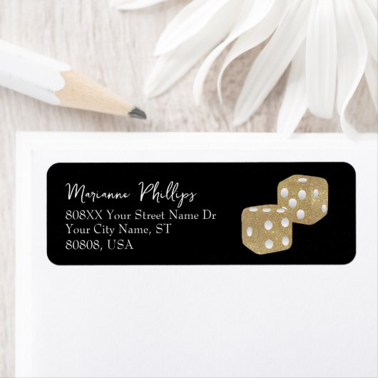 Étiquette Dés de casino Gold Parties scintillant en noir (En situation)