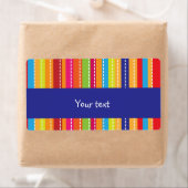 Étiquette Design à rayures arc-en-ciel (En situation)