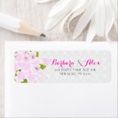 Étiquette Design Mariage Soft Rose Et Blanc Fleurs (En situation)