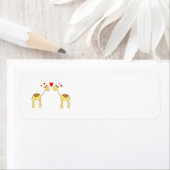 Étiquette Deux girafes à visage avec des coeurs. Dessin. (En situation)