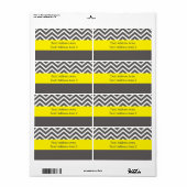 Étiquette d'expédition grise jaune Chevron moderne (Feuille entière)