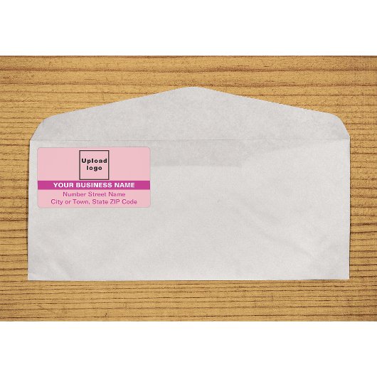 Étiquette d'expédition rose avec nom de marque sur