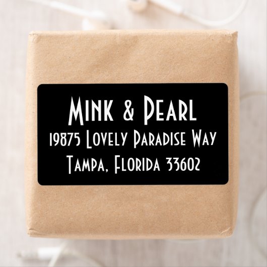 Étiquette d'expédition simple noir & blanc B&W (En situation)