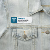 Étiquette d'identification d'infirmière avec nom p (En situation)