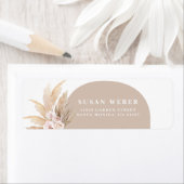 Étiquette d'invitation Boho Pampas Grass Arch (En situation)