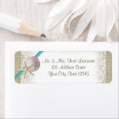 Étiquette Dollar de poisson étoilé et de sable sur dentelle (En situation)