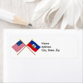 Étiquette Drapeaux croisés des États-Unis et d'Haïti (En situation)