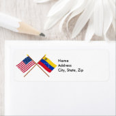 Étiquette Drapeaux croisés des États-Unis et du Venezuela (En situation)