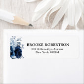 Étiquette Dusty Blue Slate Navy Floral Botanal Mariage (En situation)