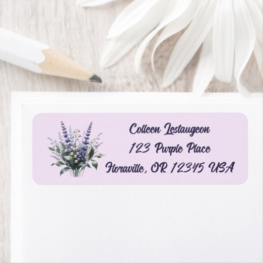 Étiquette Editable Lavender and Lily of the Valley Address (En situation)