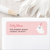 Étiquette Éffrayant Une Halloween Pink Ghost Adresse de reto (En situation)