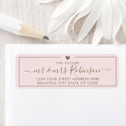 Étiquette Elegant Blush Gold Script Mariage Adresse de retou (En situation)