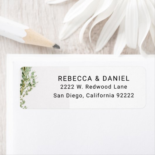 Étiquette Elegant Custom Business Return Address Label. (En situation)
