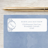 Étiquette Elegant Dusty Blue Monogram Mariage Adresse de ret
