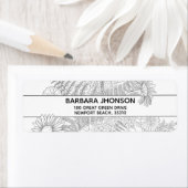 Étiquette Elégant Floral Black White Daisy Adresse de retour (En situation)