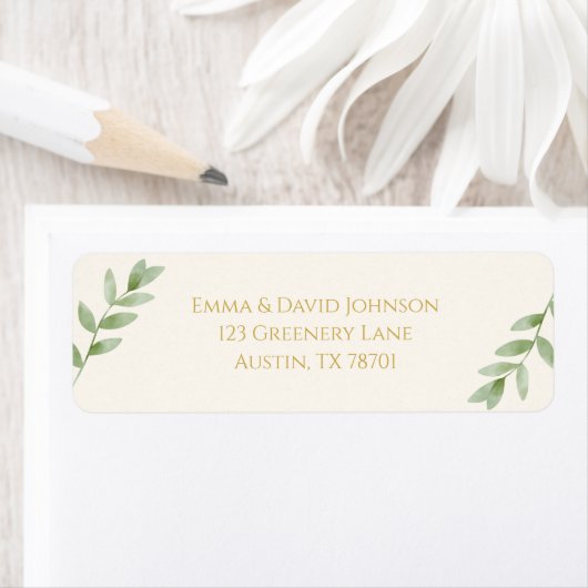 Étiquette Elegant Gold Greenery Christmas Return Address (En situation)