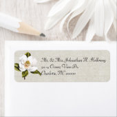 Étiquette Élégant Magnolia Blanc & Linge Retour (En situation)