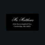 Étiquette Élégant Mariage noir classique Adresse de retour<br><div class="desc">Les étiquettes d'adresse de retour officielles en noir et blanc mariage présentent une belle typographie qui combine un script de calligraphie fleuri traditionnel avec des lettres de bloc classiques.</div>