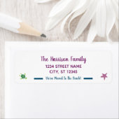 Étiquette Elégant Moderne Cute We've Moved Beach Nouvelle ad (En situation)