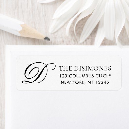 Étiquette Elegant Monogram Black White Return Address Label (En situation)
