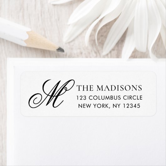Étiquette Elegant Monogram Black White Return Address Label (En situation)