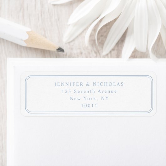 Étiquette Elegant Powder Blue Wedding Return Address (En situation)
