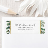 Étiquette Élégant Script Holiday Pines Gold Frame personnali (En situation)