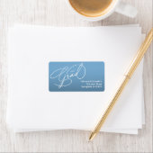 Étiquette Élégant Script Retour de Diplôme Bleu Poudré (En situation)