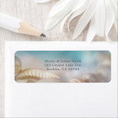 Étiquette Elégant Sea Shells Blue Tropical Wedding Invitatio (En situation)